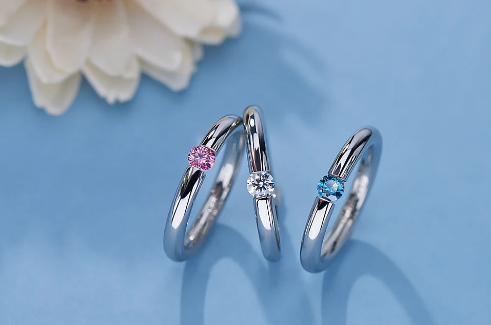 Brilliant Claw Moissanite Ring