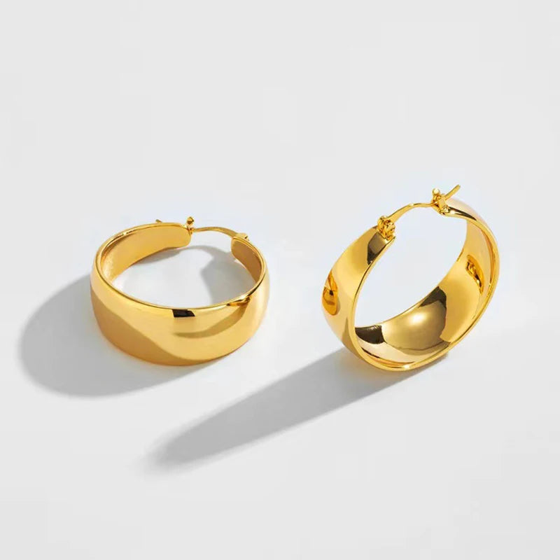 Elegant Wide Hoop Earrings in Gold for Everyday Wear