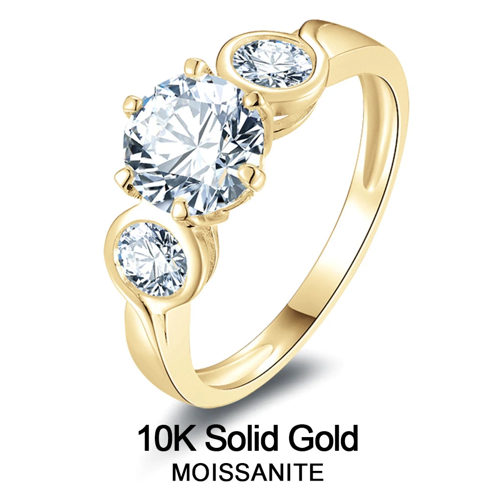 Beautiful 10K Gold Classic Three Stone Ring