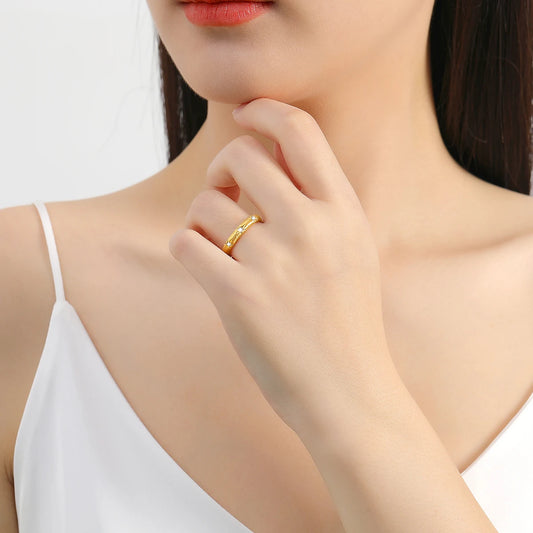 Luxury Designer Moissanite Ring in 18k Gold