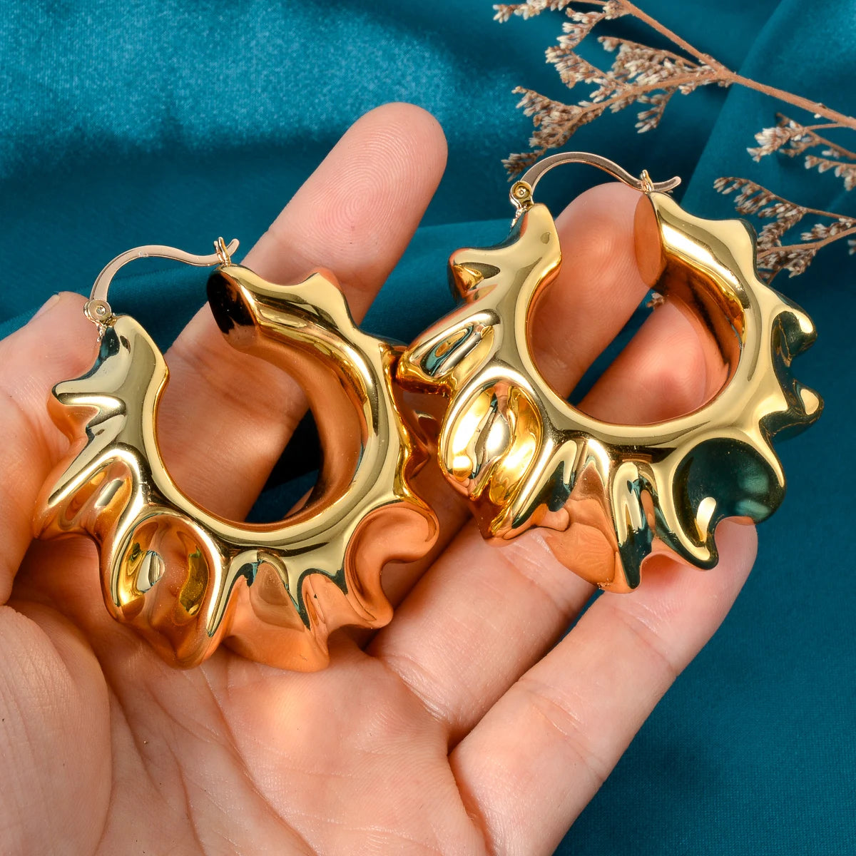 18K Gold Vintage Hoop Earrings