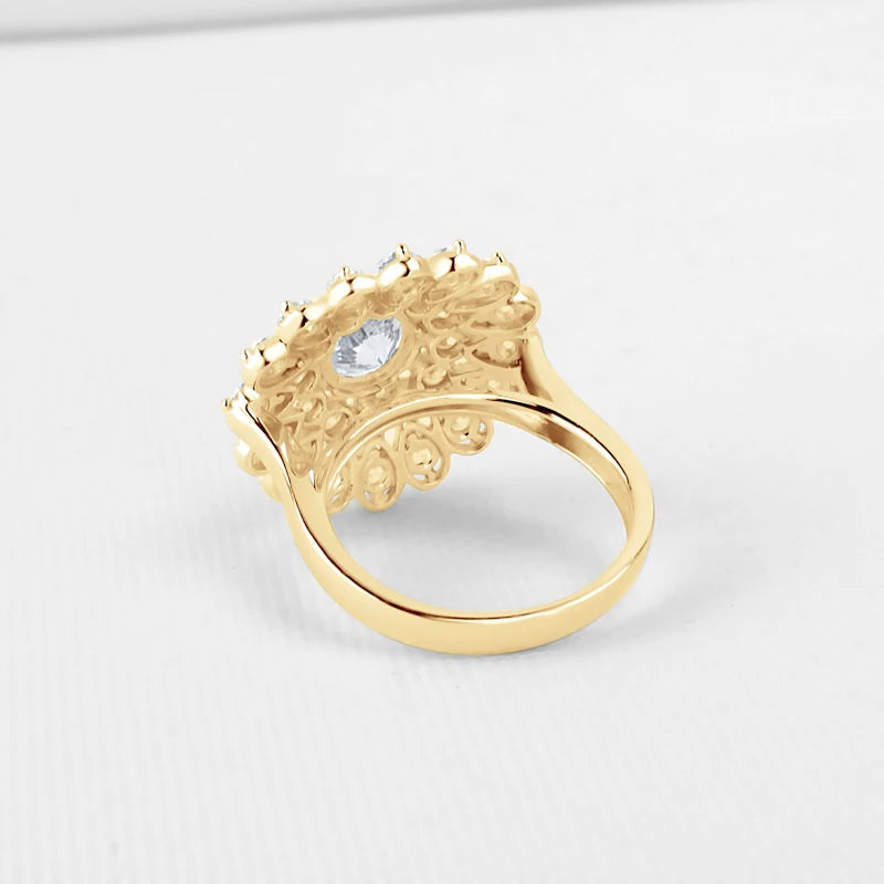 Dazzling Round Cut Moissanite Ring