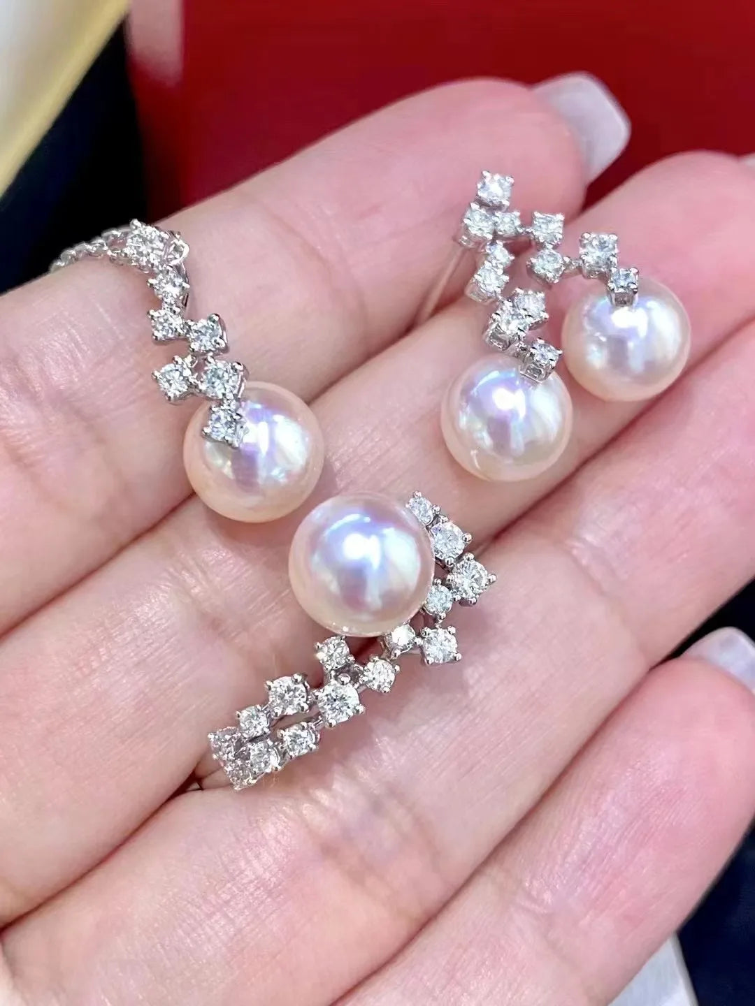 Sophisticated 8-8.5mm Pearl Jewelry Set