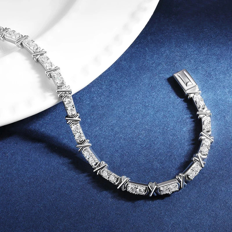 Sleek Radiance Moissanite Bracelet