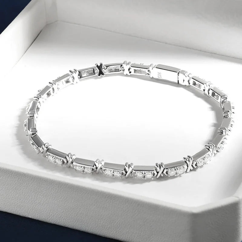 Sleek Radiance Moissanite Bracelet