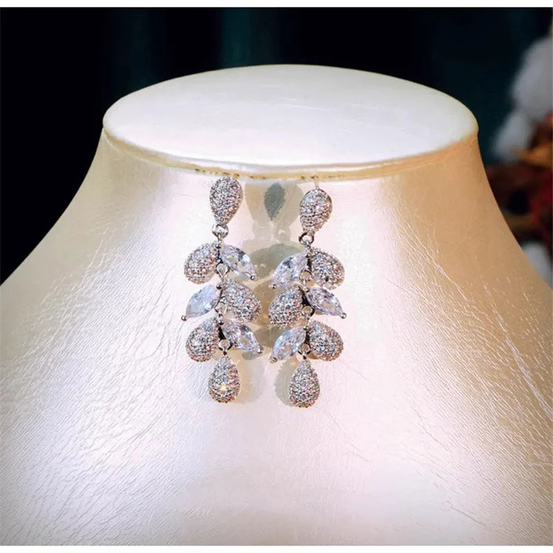 CC Stud Earring Necklace Sets Women Accessories Wedding Events Bridal Leaf Shape Crystal Jewelry Set Luxury Jewellery Gift FO062