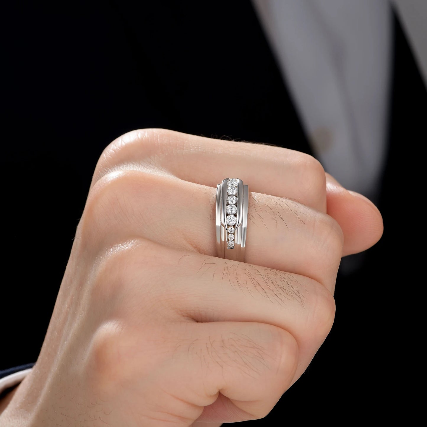 Elegant 925 Sterling Silver Moissanite Engagement Ring