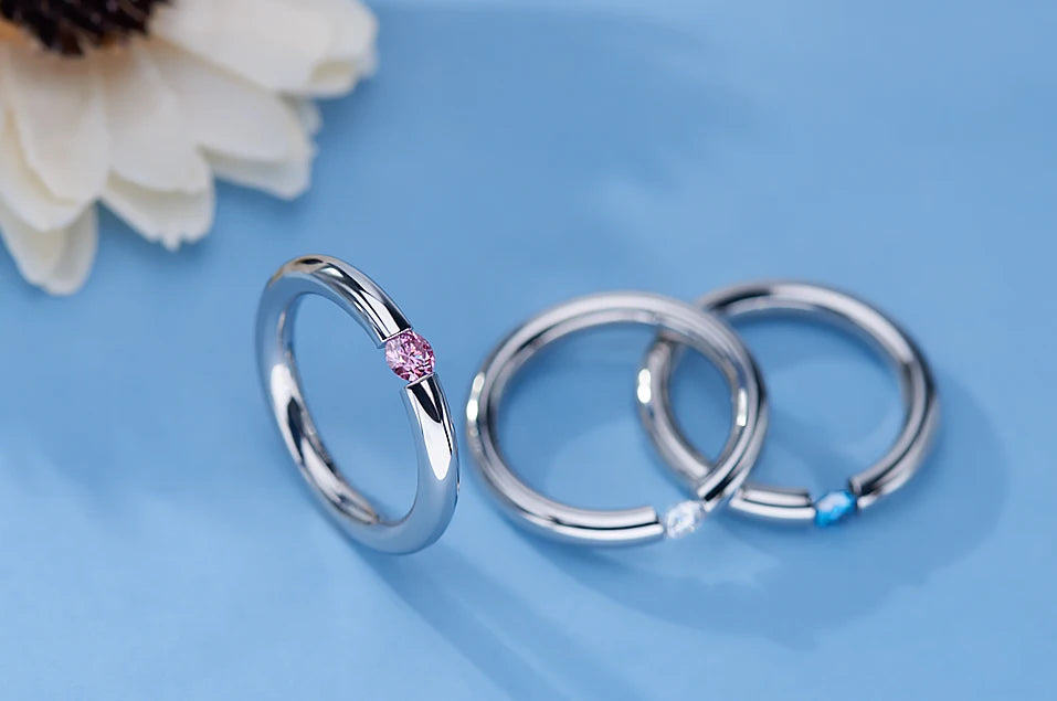 Brilliant Claw Moissanite Ring