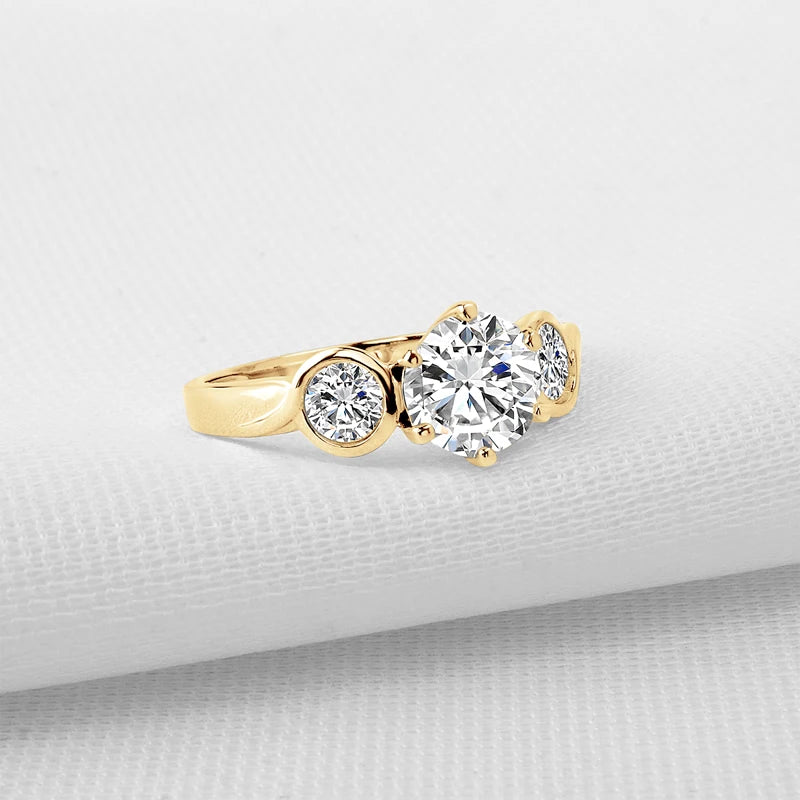 Beautiful 10K Gold Classic Three Stone Ring