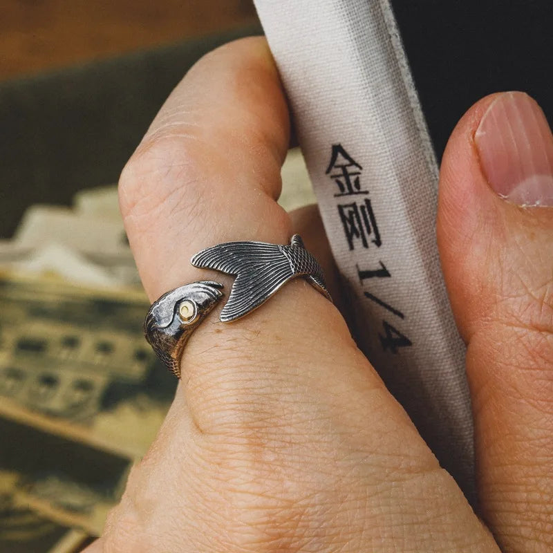A ring like a fish
